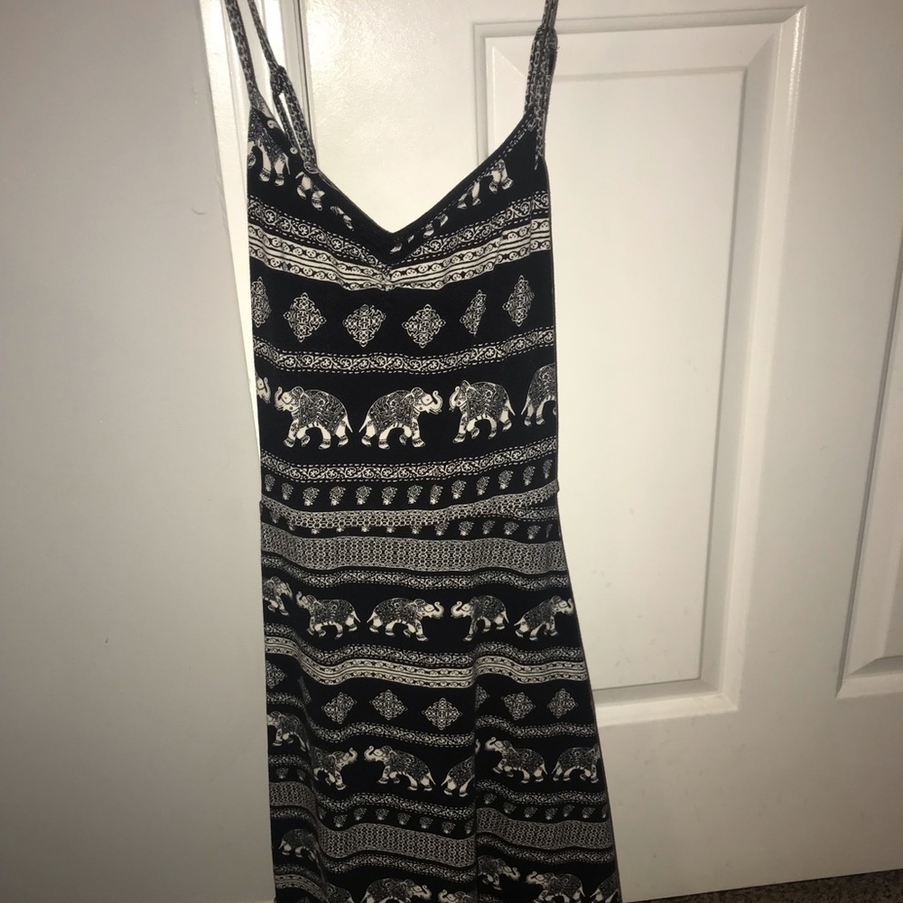 Forever 21 Elephant print black dress